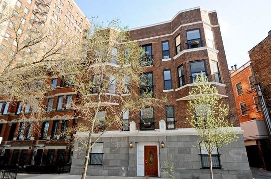 323 Webster Avenue - Photo 1