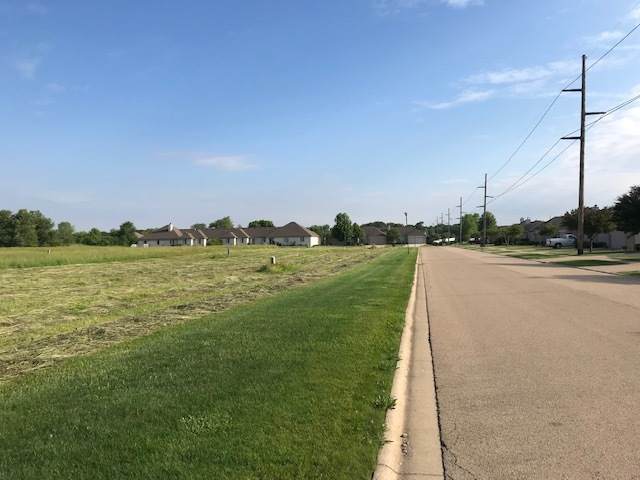 100 Heritage Avenue - Photo 1