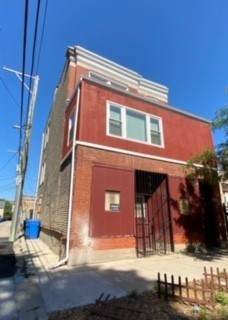 1016 Rockwell Street - Photo 1