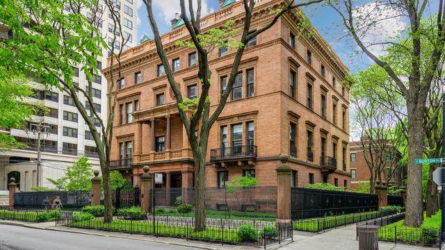 1500 Astor Street - Photo 1