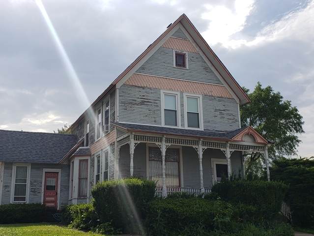536 Woodward Street - Photo 1