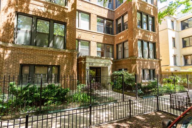 906 Ainslie Street - Photo 1