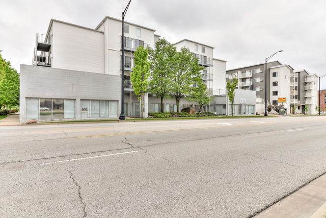 407 University Avenue - Photo 1