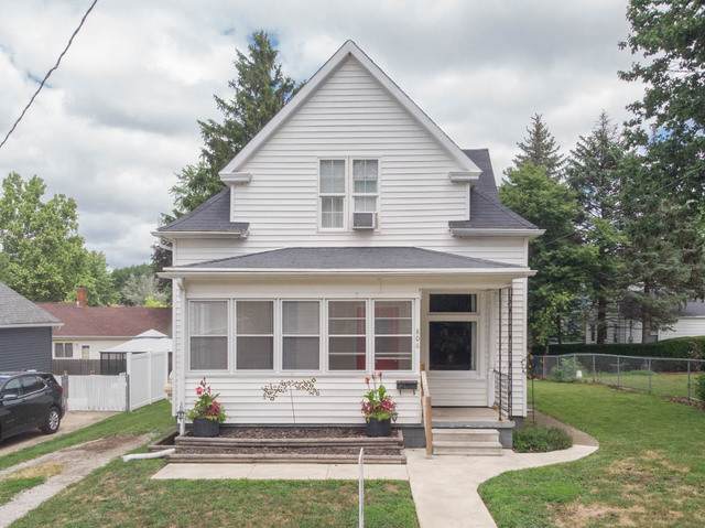 806 Buchanan Street - Photo 1