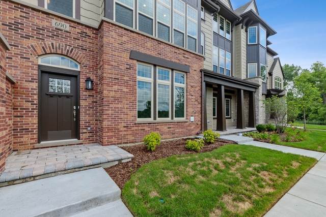 690 Parkside Court - Photo 1