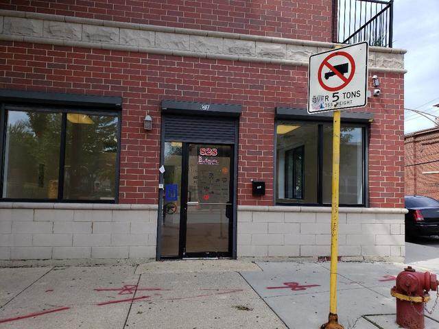 828 31st Street - Photo 1