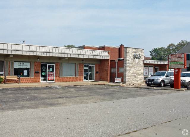 830 Northwest Highway - Photo 1