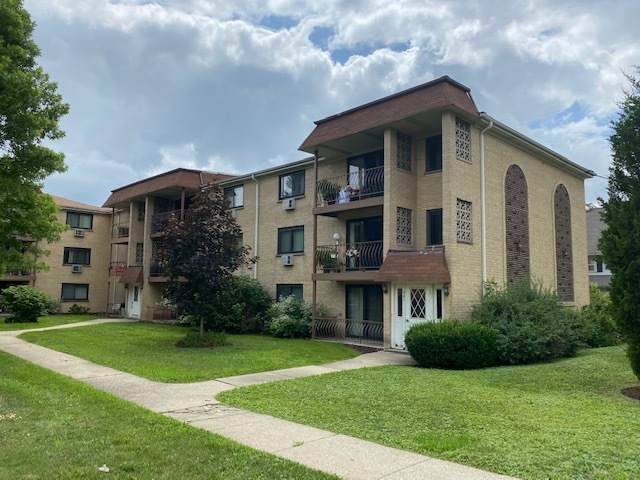 241 Walnut Street - Photo 1