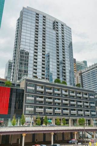 240 Illinois Street - Photo 1