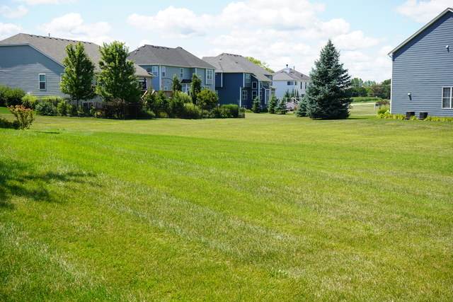 818 Hathaway Court - Photo 1