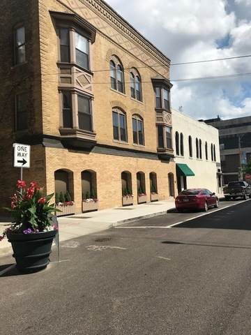 105 Center Street - Photo 1