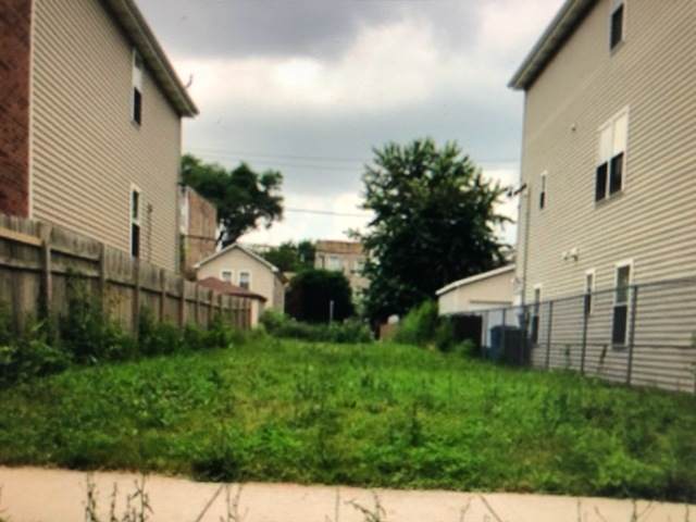 1226 Sawyer Avenue - Photo 1