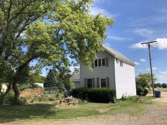 407 Railroad Avenue - Photo 1