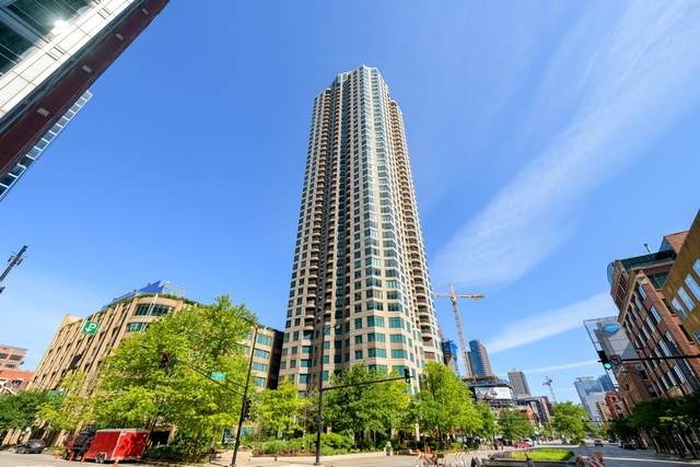 400 La Salle Street - Photo 1