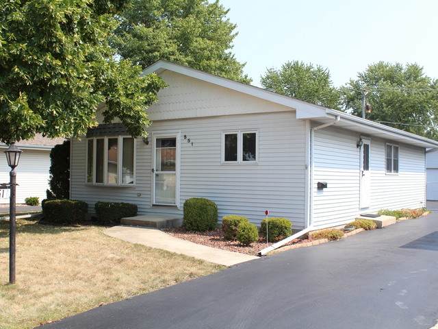 551 Houston Street - Photo 1