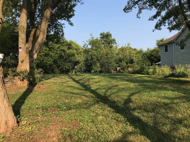 923 Grove Avenue - Photo 1