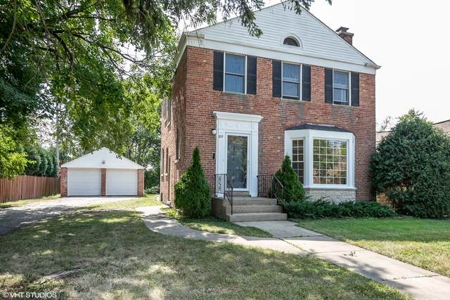 819 Albion Avenue - Photo 1