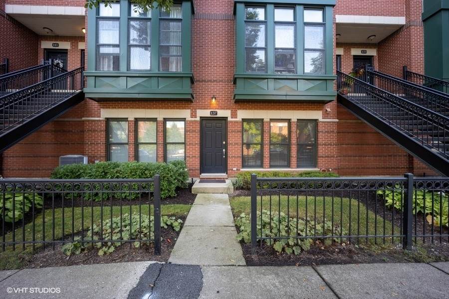 137 Rose Street - Photo 1