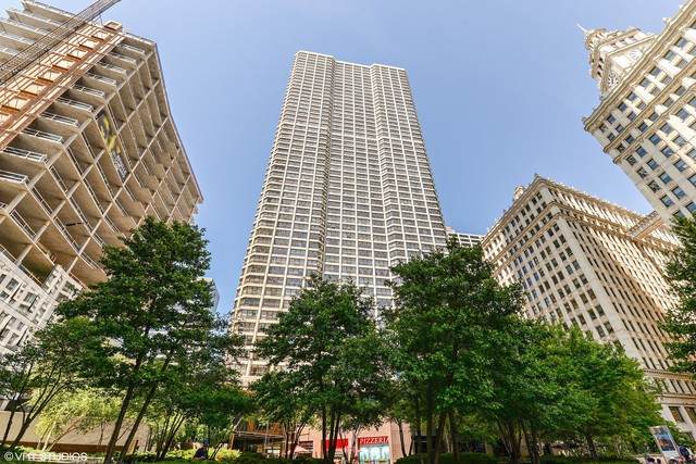 405 Wabash Avenue - Photo 1