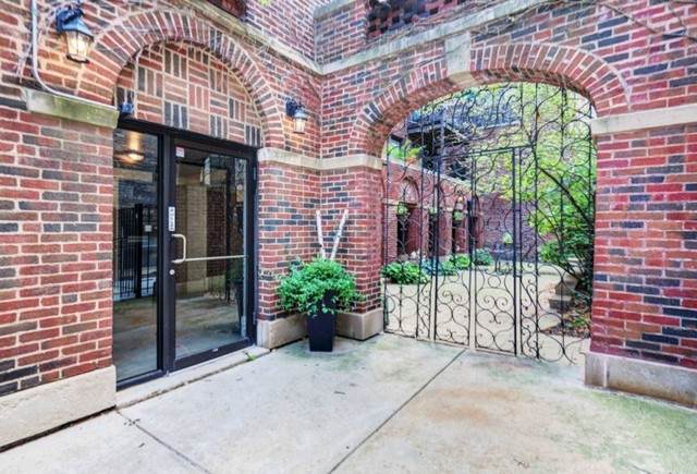 643 Roscoe Street - Photo 1
