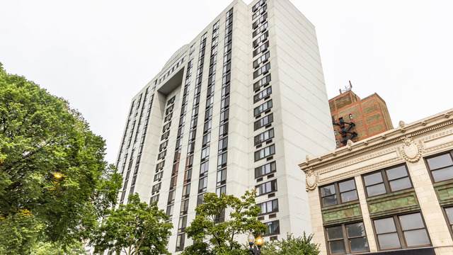 1221 Dearborn Parkway - Photo 1