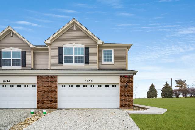 1109 Hawk Hollow Drive - Photo 1