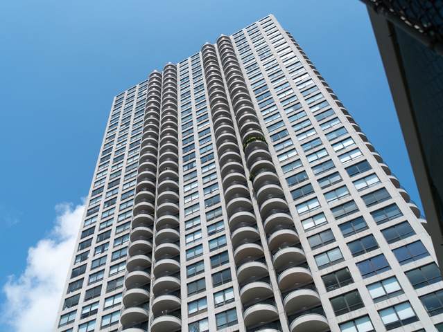 2020 Lincoln Park West - Photo 1