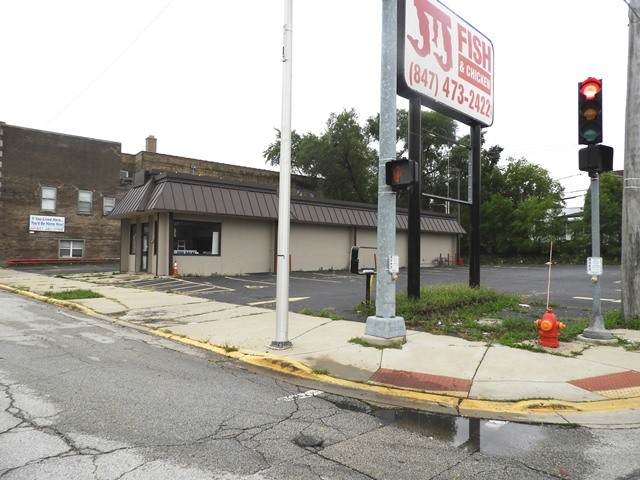 1606 Sheridan Road - Photo 1
