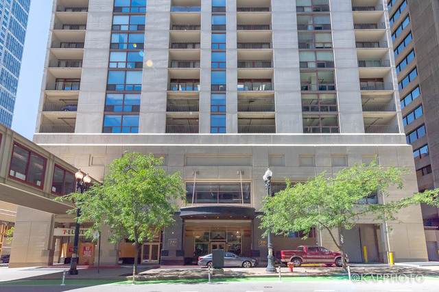 200 Dearborn Street - Photo 1