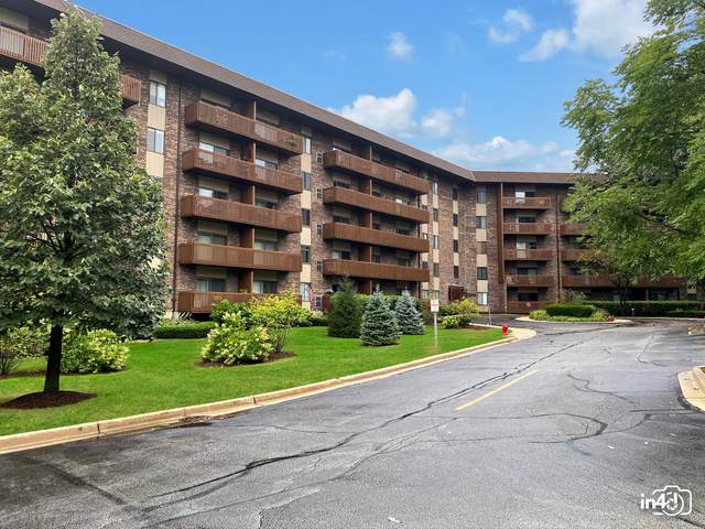 120 Lakeview Drive - Photo 1