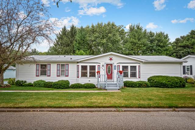 176 Seneca Trail - Photo 1