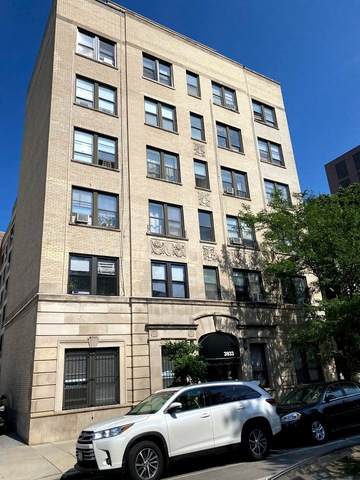 3933 Clarendon Avenue - Photo 1