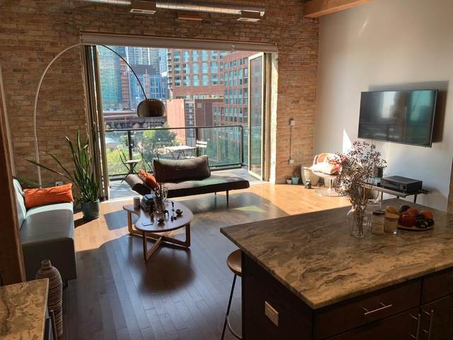 445 Illinois Street - Photo 1