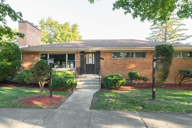 1858 Norfolk Avenue - Photo 1