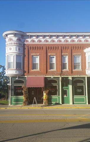 411 Main Street - Photo 1