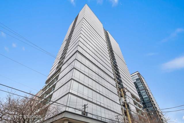 860 Blackhawk Street - Photo 1