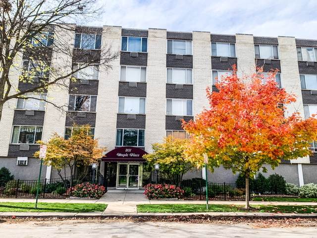 201 Maple Avenue - Photo 1