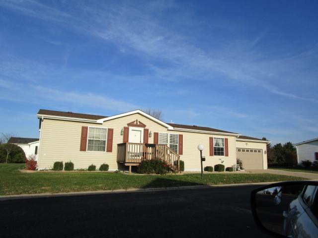 744 Mallard Circle - Photo 1