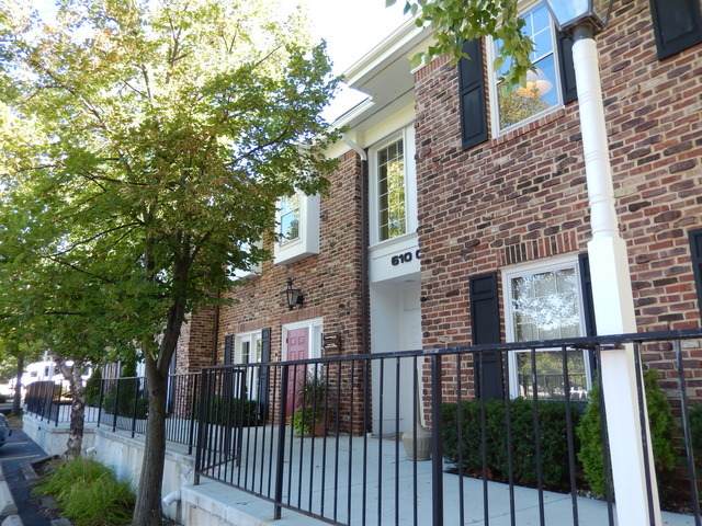 610 Roosevelt Road - Photo 1