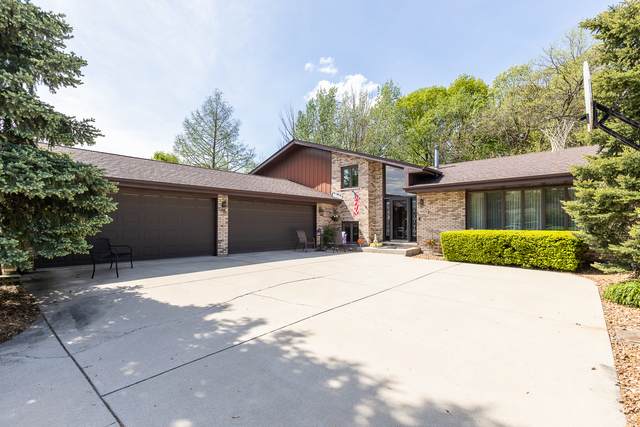 15513 Twin Lakes Drive - Photo 1