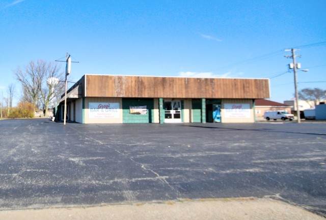 1140 Walnut Street - Photo 1