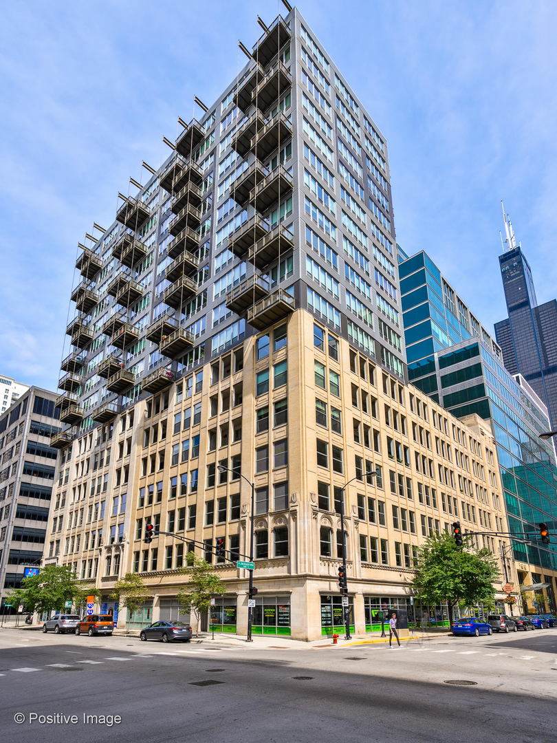 565 Quincy Street - Photo 1
