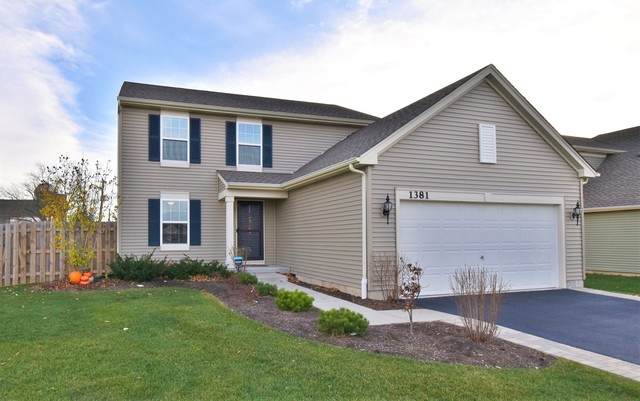 1381 Summit Drive - Photo 1