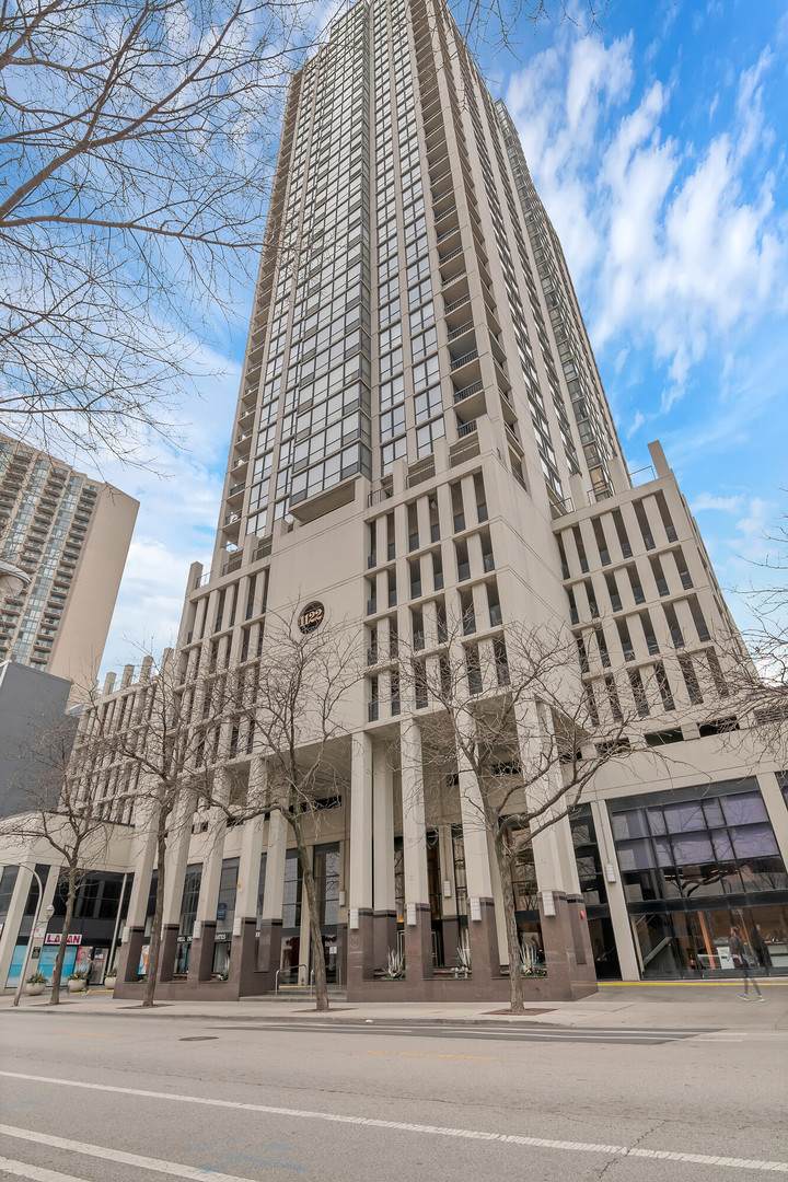 1122 Clark Street - Photo 1