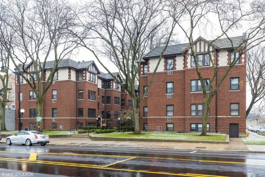 825 Lake Street - Photo 1
