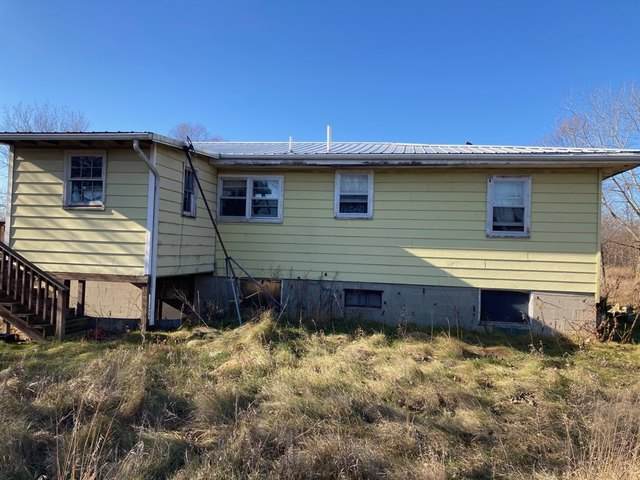 3243 13700 Road - Photo 1