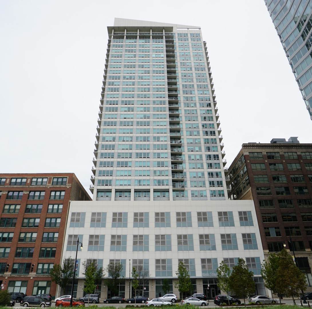 701 Wells Street - Photo 1