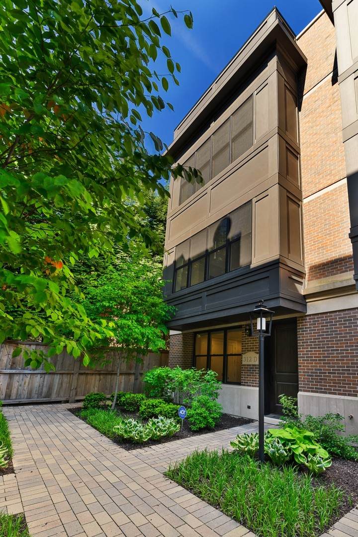 312 Cullerton Street - Photo 1
