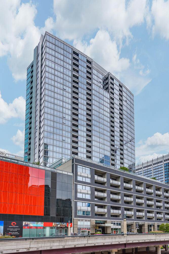 240 Illinois Street - Photo 1