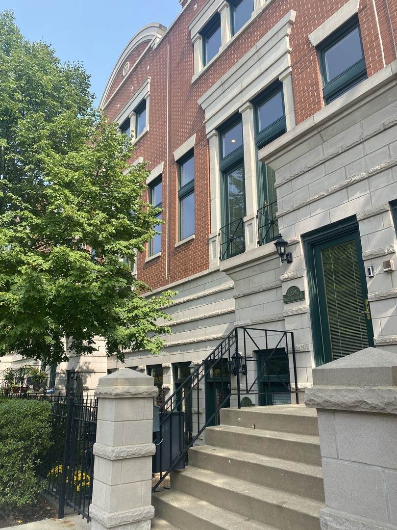 2039 Lincoln Avenue - Photo 1